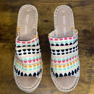 NWOB: Toms wedges